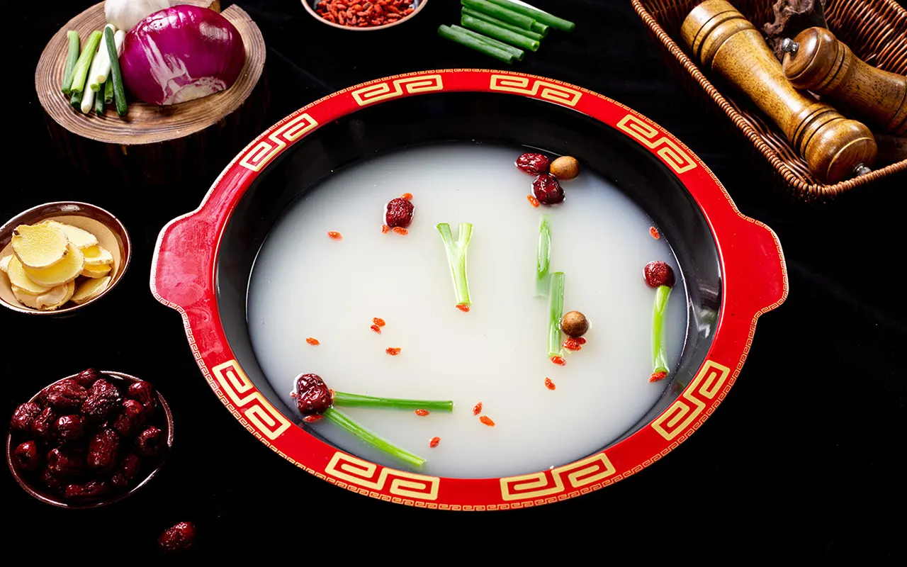 豚骨白湯スープ